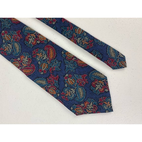 Karl Lagerfeld Other - VTG Men Karl Lagerfeld USA paisley floral graphic silk neck tie